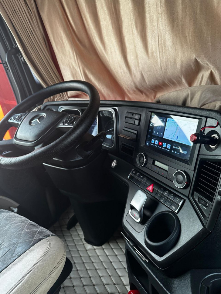 Штатная магнитола Teyes CC3L WiFi 2/32 Mercedes-Benz Actros (2011-2023)